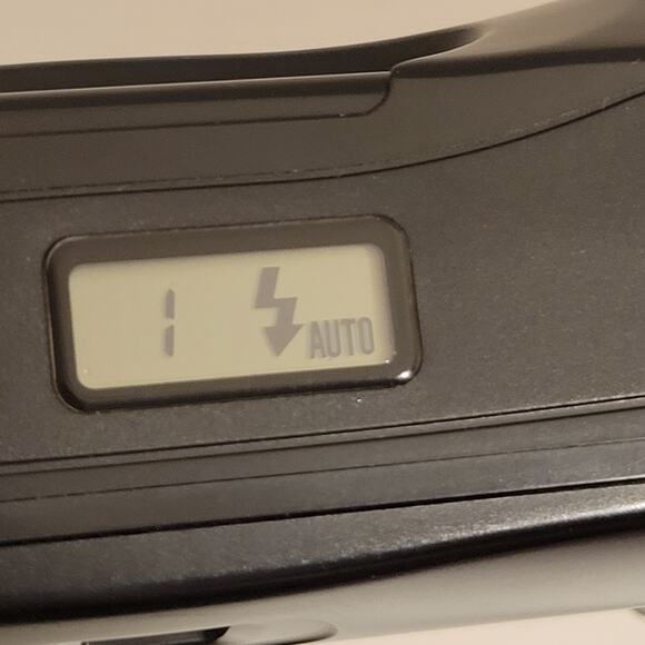 Yashica Micro Elite AF 32mm Film Camera f3.5 Point & Shoot Black - Picture 10 of 15